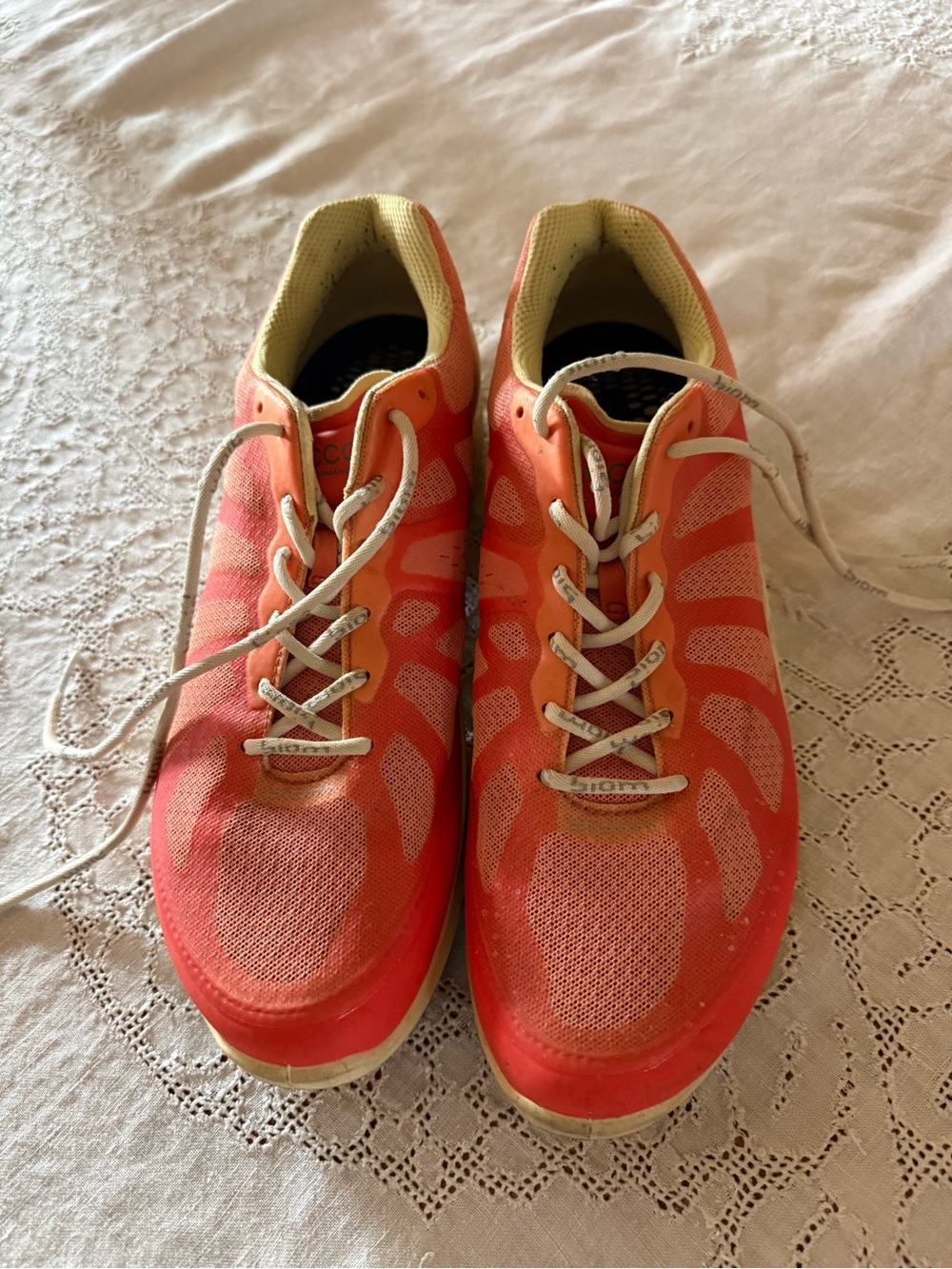 Ecco Lightweight Women's Orange Mesh Running Sneakers